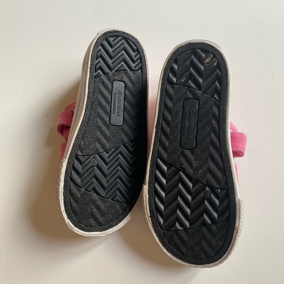 Pink Airwalk sneakers - Picture 2 of 2